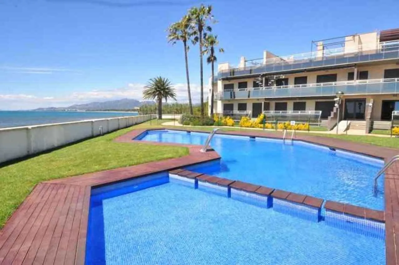 Apartamento Junto Al Mar Para 6 Personas En Cambrils Miami Playa Apartment